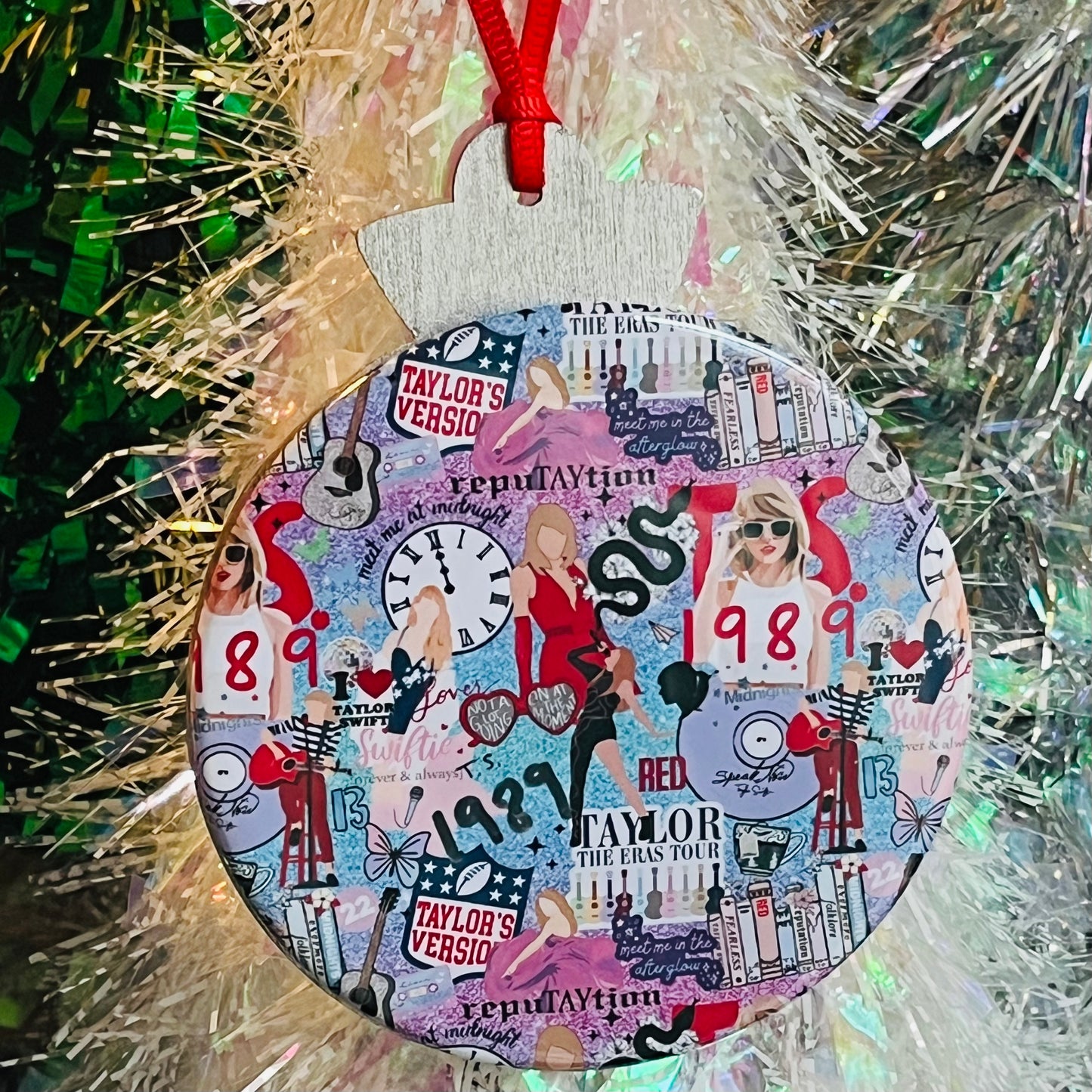 SWIFTIE ART COLLAGE CHRISTMAS ORNAMENT (Copy)