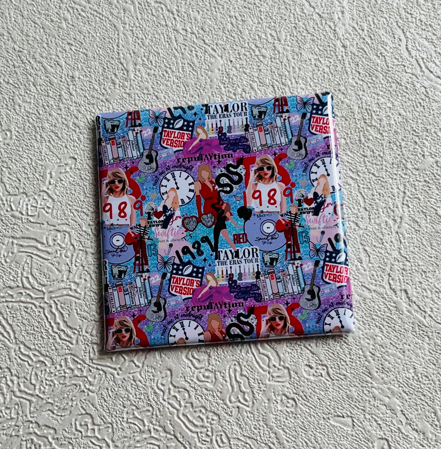 TAYLOR SWIFT ART COLLAGE 2x2 SQUARE MAGNET