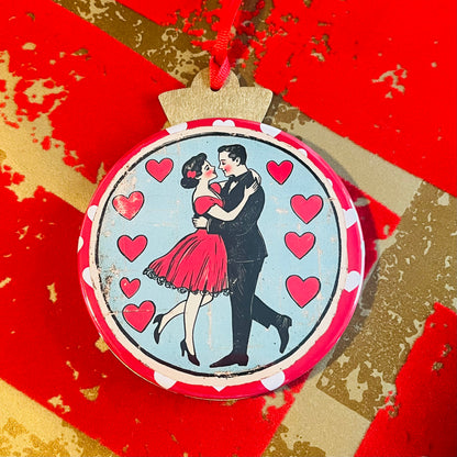 RETRO DANCING COUPLE - LOVE VALENTINE'S DAY ORNAMENT