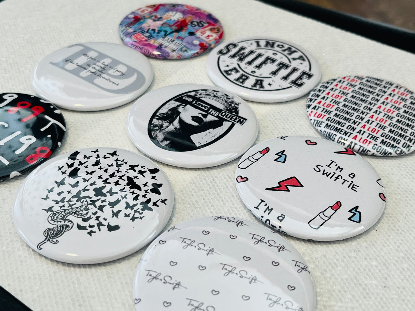 TAYLOR SWIFT 2" MAGNETS - 9 Piece GIFT SET